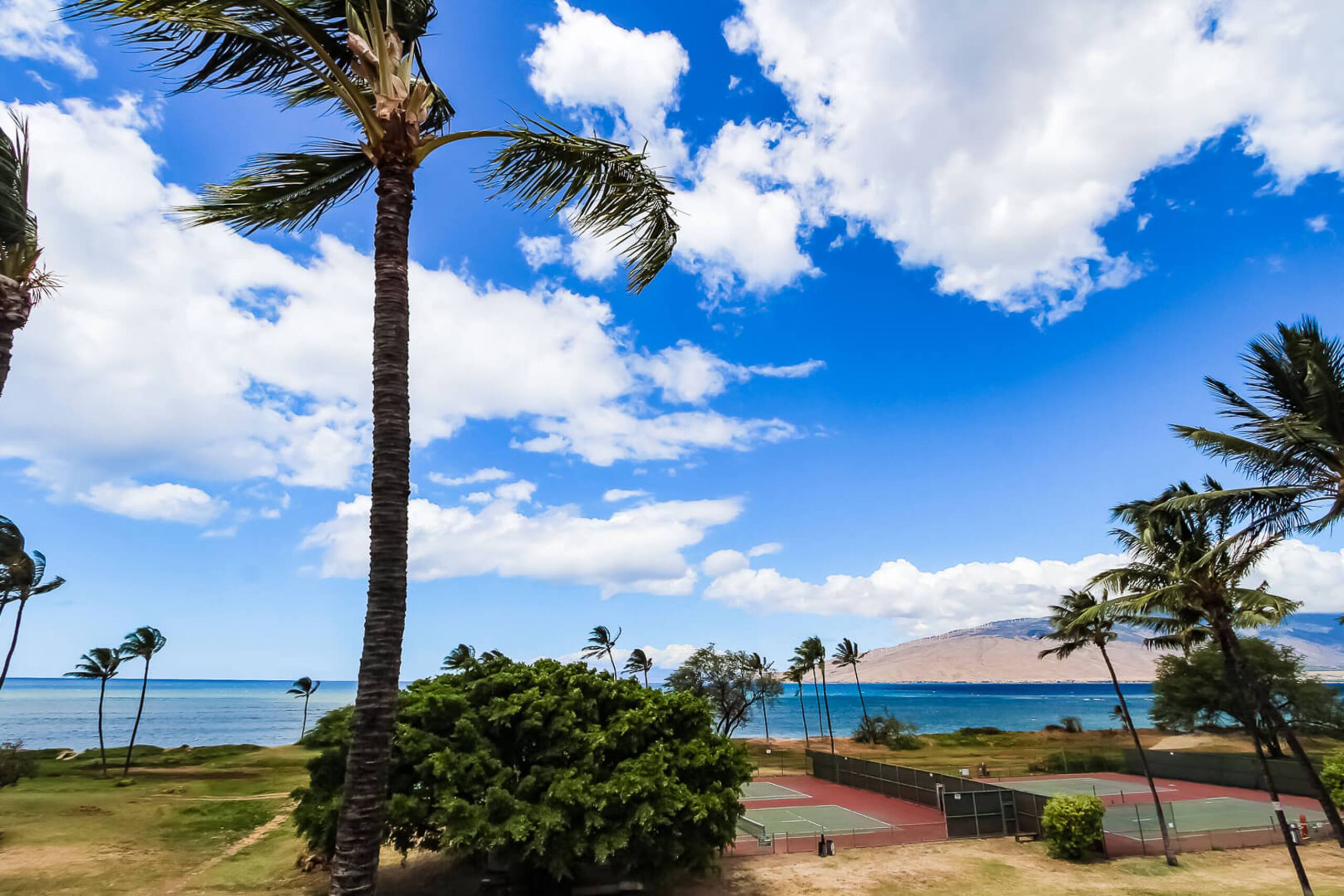 Condo in Kihei · ★5.0 · 2 bedrooms · 3 beds · 2 private baths - Image 14
