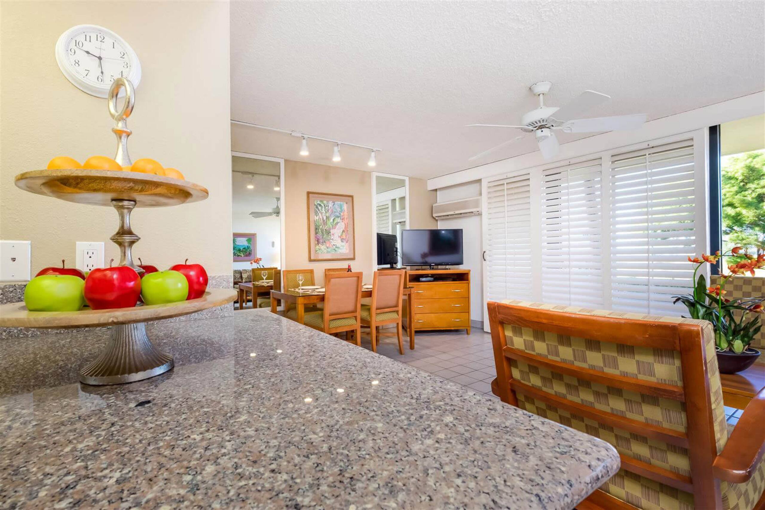 Condo in Kihei · ★5.0 · 2 bedrooms · 3 beds · 2 private baths - Image 10