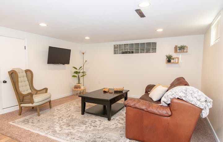 Cozy, Private Apartment, Centrally Located - Pocatello, ID