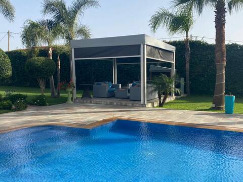 Peaceful 3-bedroom Villa with a large pool