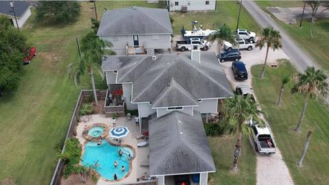 10th St. Lodge!  Beautiful 7 bedroom, 9 bath lodge