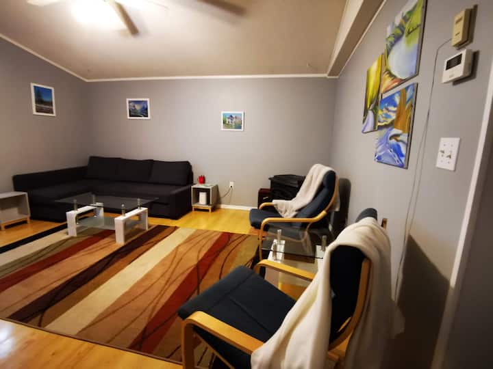 Kauč na razvlačenje za dvije osobe