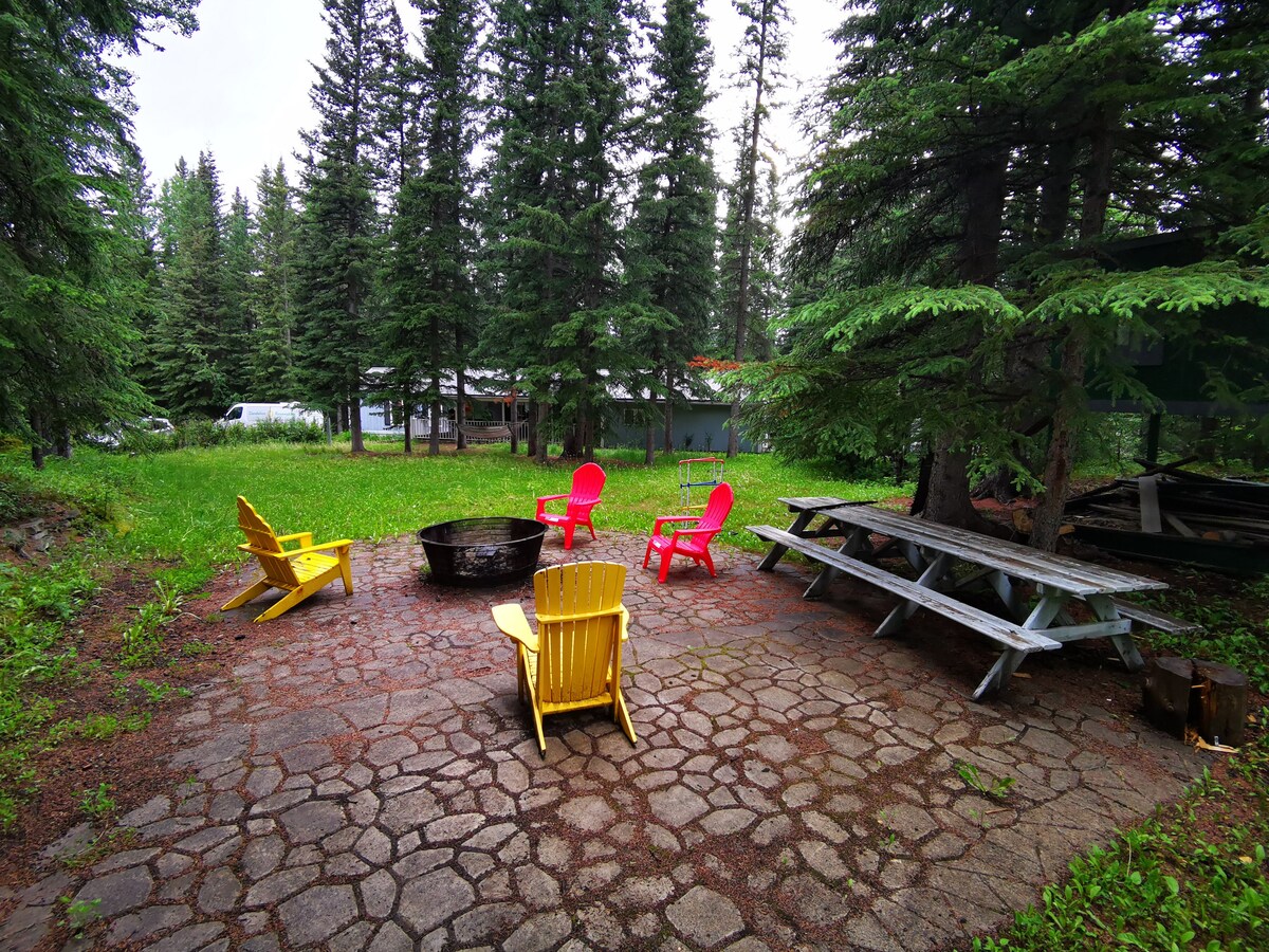 Private home on an acreage Jasper Park gateway Houses for Rent in