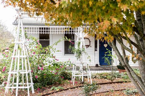 Glenrose Cottage...your home away from home