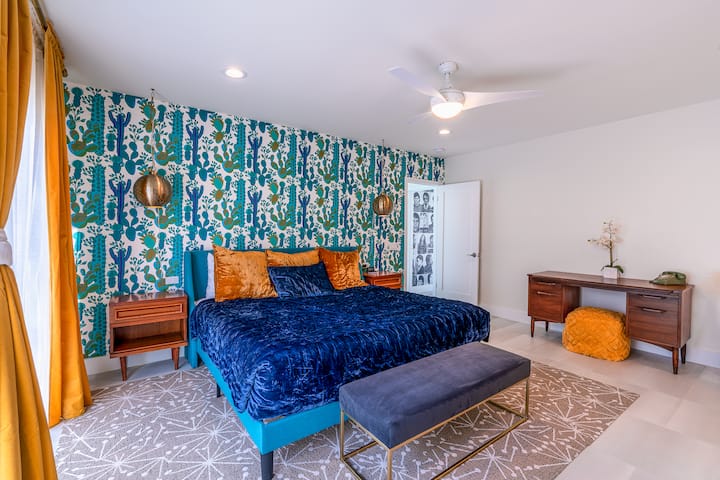 Dormitorio principal: cama tamaño king
