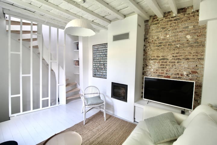 SCHINDLER RENTALS managed Airbnb listing 3