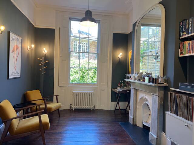 Primrose village house with huge roof terrace gallery image 4