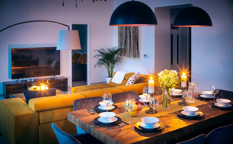 4BR+2Bath Modern Apartment in city centre gallery image 2