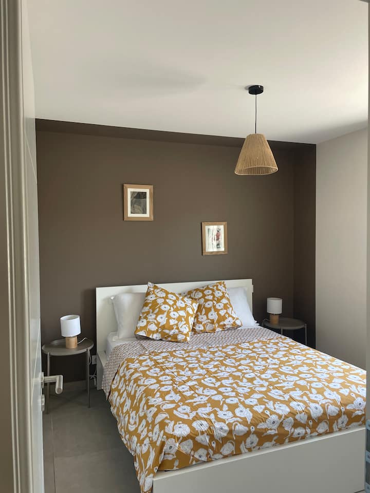 غرفة النوم 2