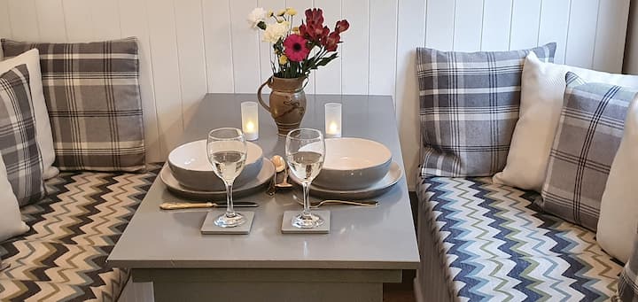 Luxury Hut With Hot Tub And Aga - Camelford