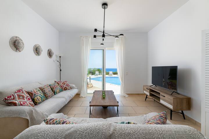 Villa Melodia, 4 Bedroom Villa with Private Pool gallery image 4