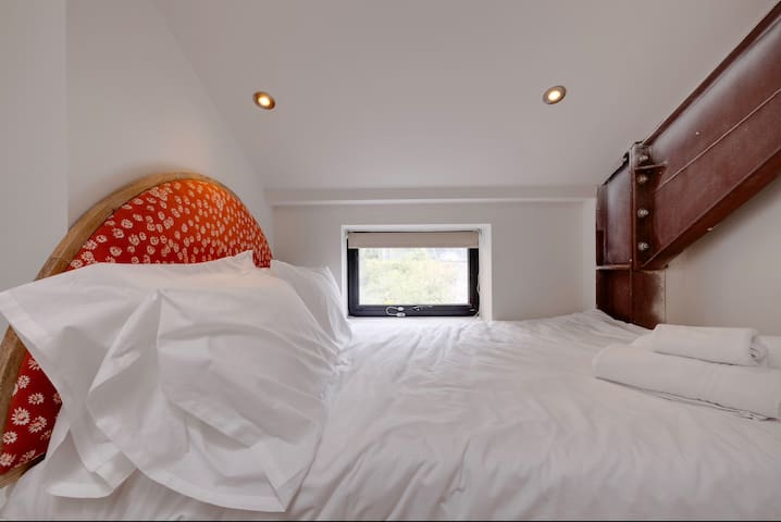 CoalShed Lofts Exclusive Use gallery image 2