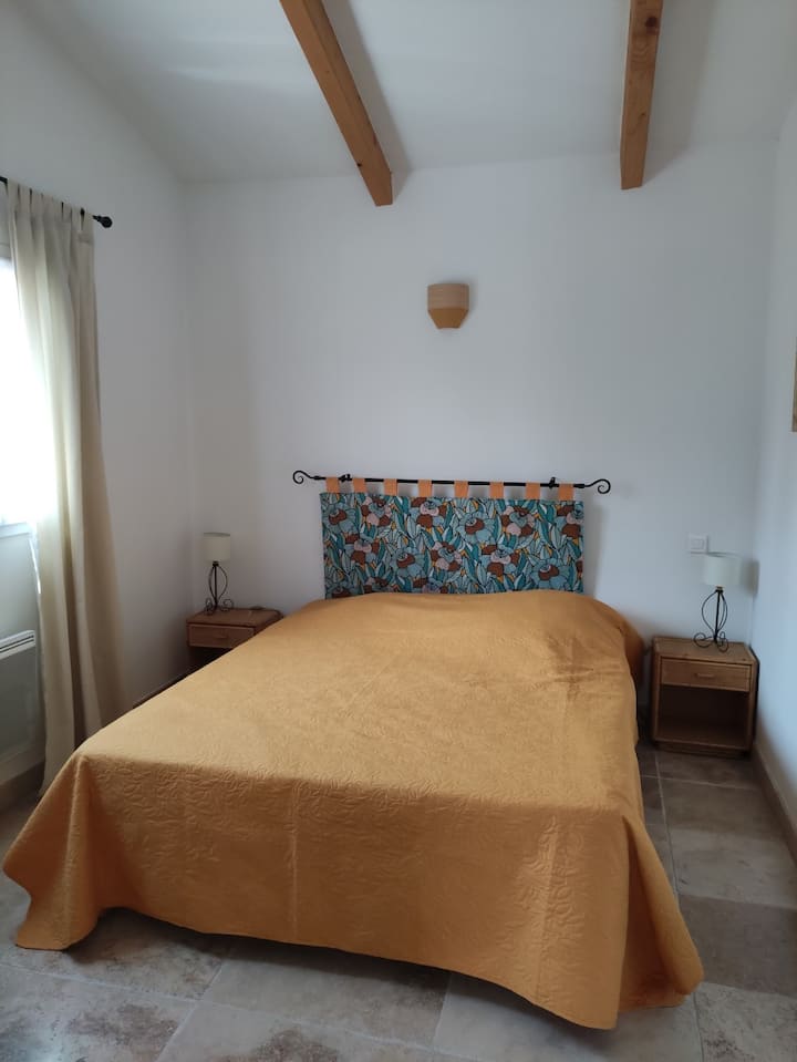 Dhomë gjumi 2