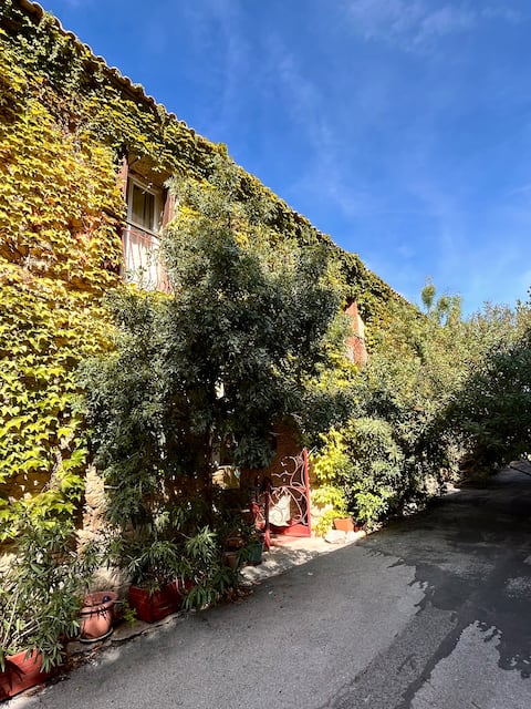 House of character, quiet, comfortable and modern