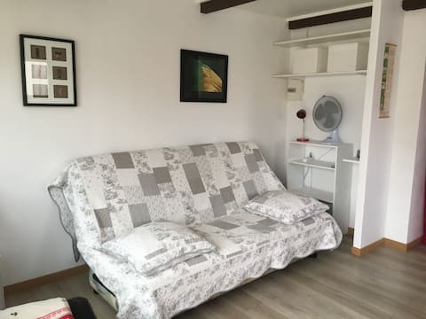 SMALL STUDIO FOR 2 PEOPLE