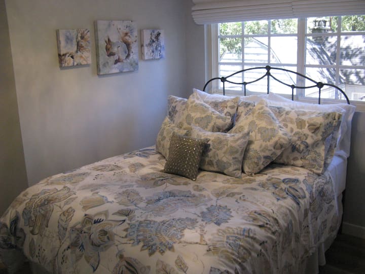 Druga soba za goste na katu (puna)