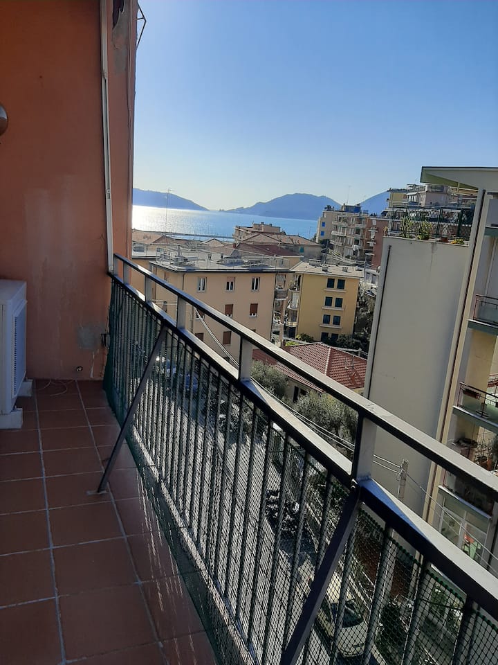 Appartamento Ampio E Luminoso A Lerici - Lerici