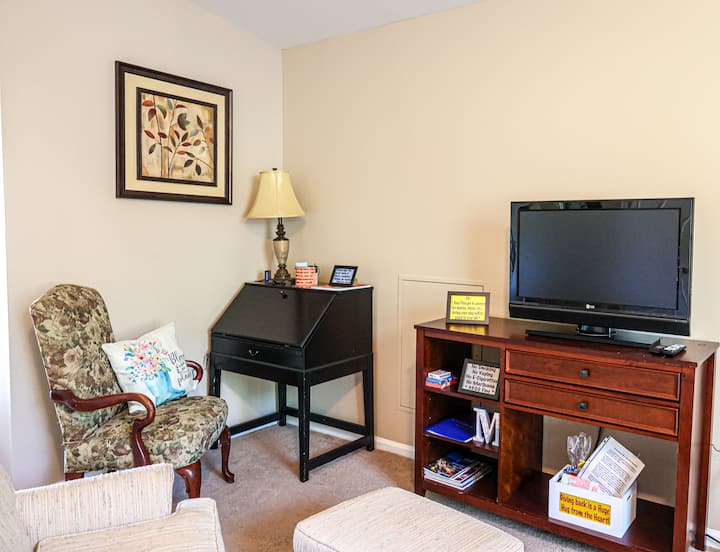“Meelie Doll”~ Private - Cozy Stdio Apt Abv Garage - Durham, NC