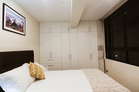 Executive apartment in a quiet area with garage and wifi