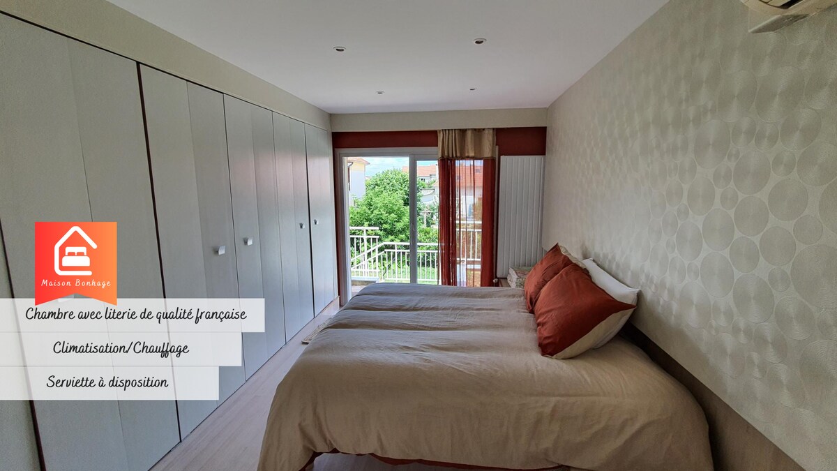 Chumba cha kulala kilicho na kiyoyozi