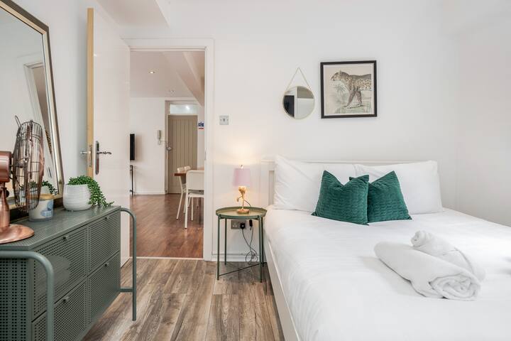 Magnolia Sunshine | Creed Stay