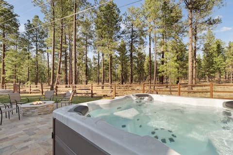 Hot Tub, Gas Fire Pit, Game Room & Forest Access