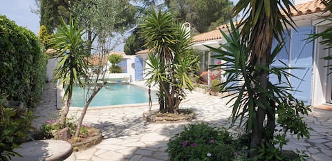 La Cazale de Counill : Villa de plain pied,Piscine
