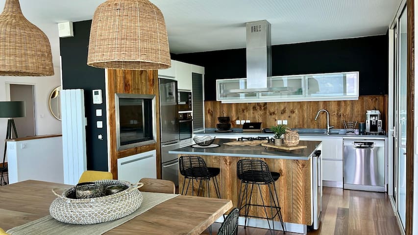 L'Intendance Prestige managed Airbnb listing 1