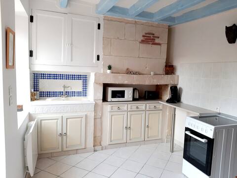 Renovated house in pretty village of Touraine