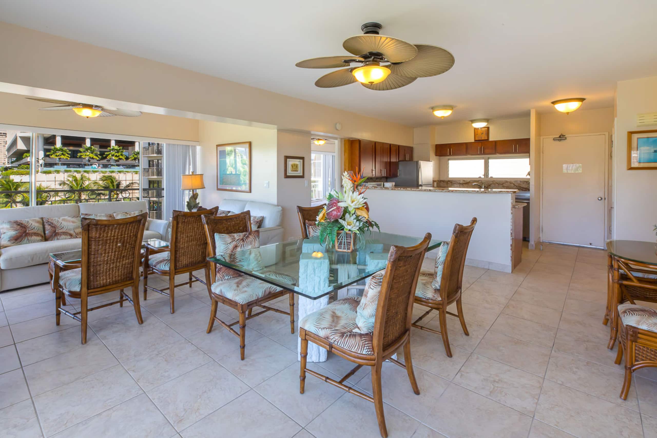 Waikiki Unit 518 ocean view 2B/2B*Summer Special!* - Image 5