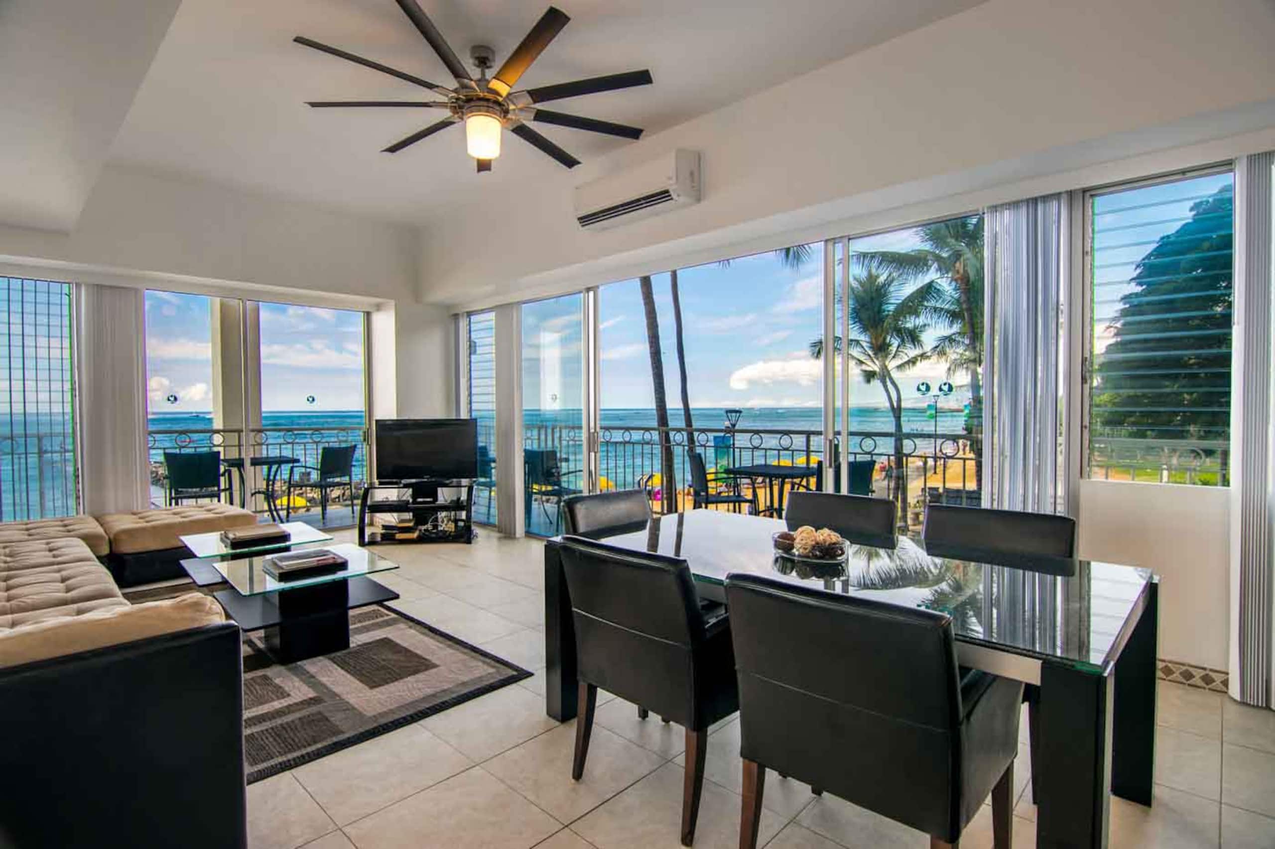 Waikiki Unit 202 Oceanfront *Summer Special!* - Image 6