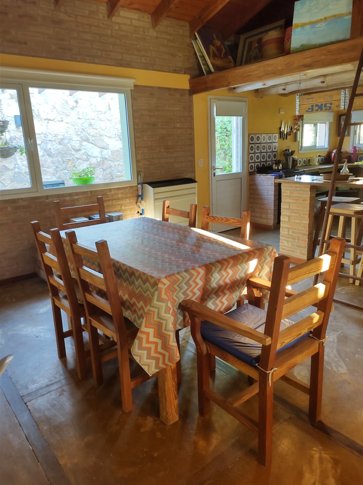 Propiedad de Airbnb exitosa: Stewart's house. Between trees, near to the river. en Departamento San Alberto