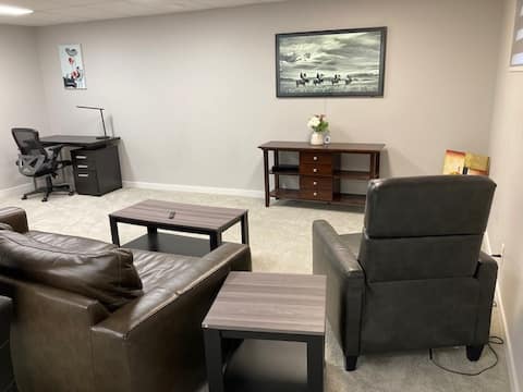 Successful Airbnb property: A stylist Two-Bedroom Basement + Private Entrance in Peguis