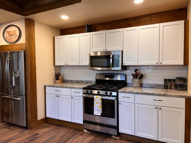 4 bdrms 3.5ba close to stadium Ft Worth/Arlington gallery image 5