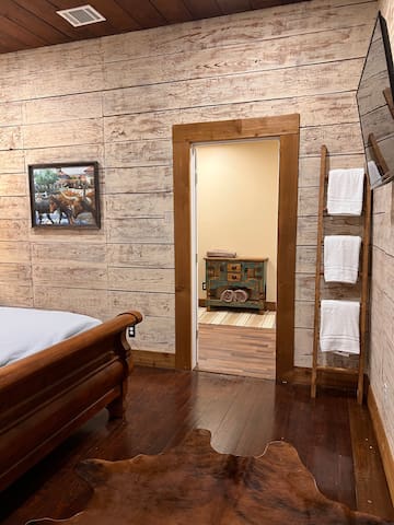 4 bdrms 3.5ba close to stadium Ft Worth/Arlington gallery image 2