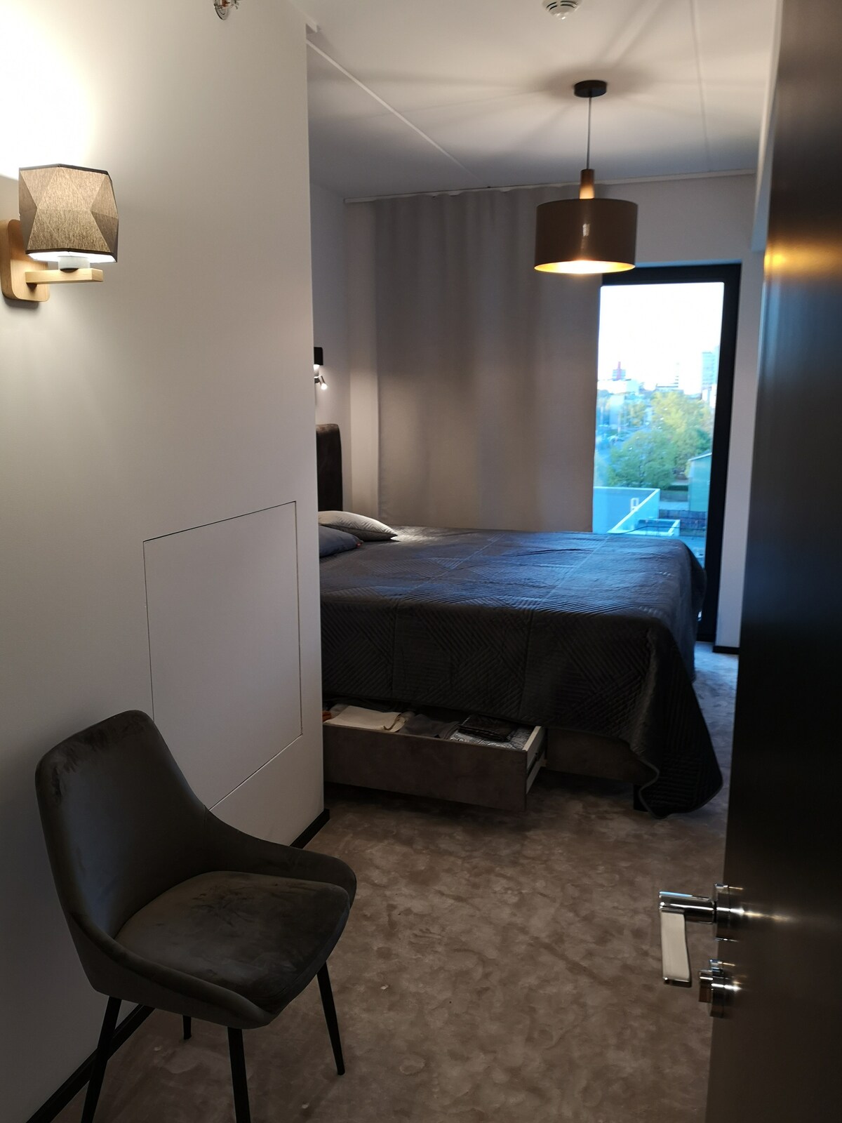 Основна спалня