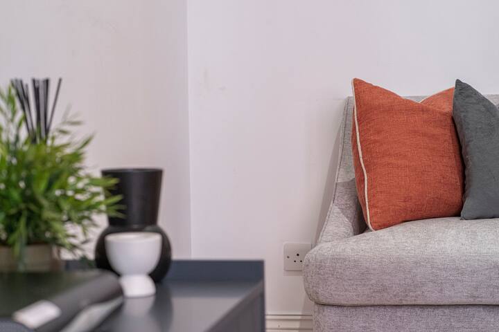 Beautiful 2 bed 1 bath Paddington/ Bayswater Zone1 gallery image 5