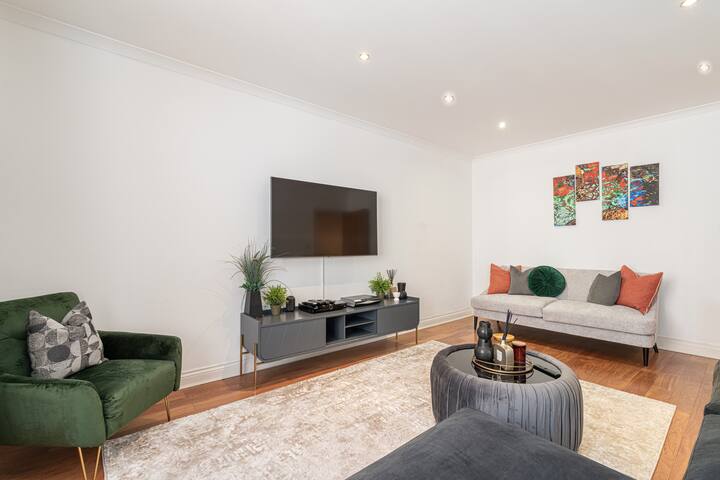 Beautiful 2 bed 1 bath Paddington/ Bayswater Zone1 gallery image 2