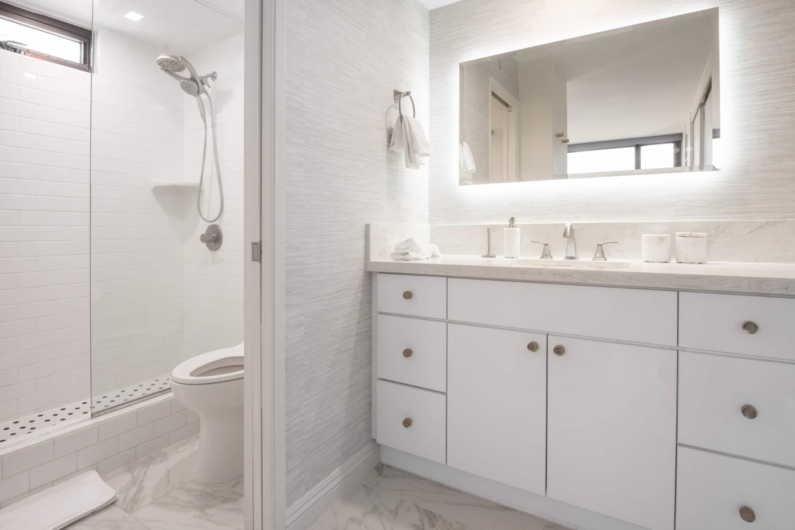 Condo in Honolulu · ★4.98 · 1 bedroom · 1 bed · 1 private bath - Image 27