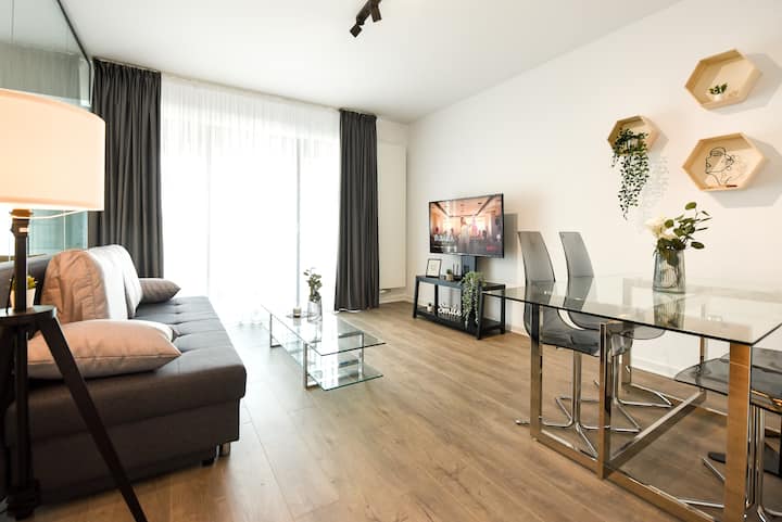 Elegance - Cloud9 Modern Apt - Bucarest