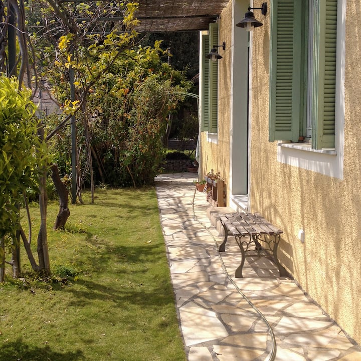 3 Pièces Rénové Avec Jardin - Beausoleil