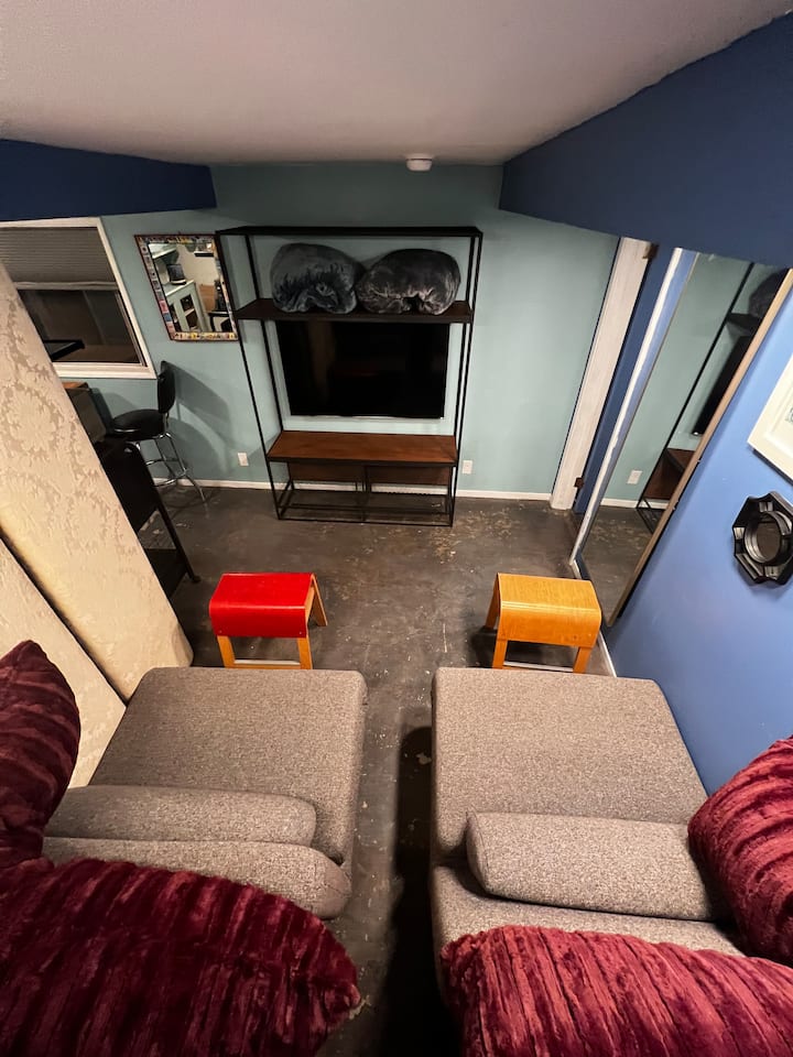 Santa Monica Pet-fenced 1br; Lax 8 Miles - Santa Monica, CA