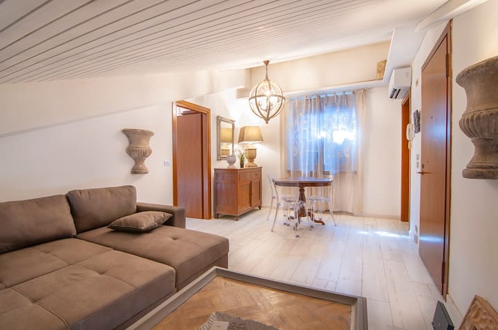 Stella | Cozy Apartment Next To Juliet's Balcony - Verona