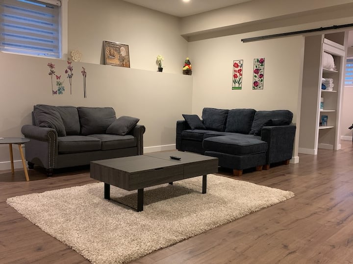 Spacious 1-bedroom Suite In Serene Location - Prince Albert