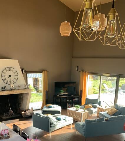 Villa avec piscine dans propriété de 5 hectares gallery image 4