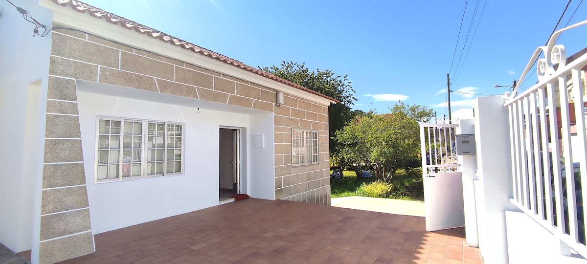 Full Housing Close to the Beach