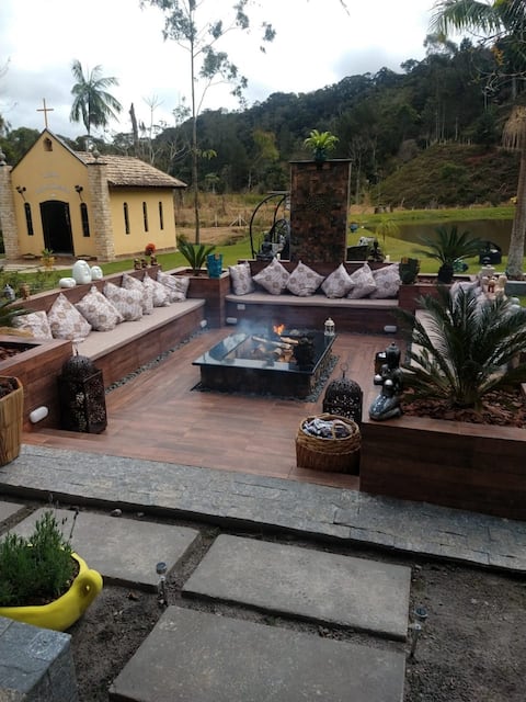 Ranch with swimming pool, barbecue area, fireplace and lake