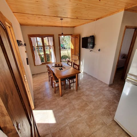 Top Airbnb: Uco Valley: Mountain Cabin Wineries and Asado en Departamento Tunuyán