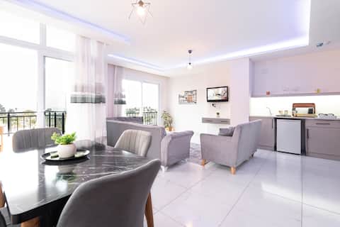 Deluxe Apartment 1+1 PRIVATE D22 with Sea and Park View