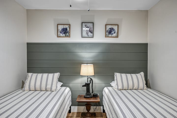 Slaapkamer #4 (2 TwinXL) Geweldig voor kinderen, en groot genoeg voor volwassenen! 